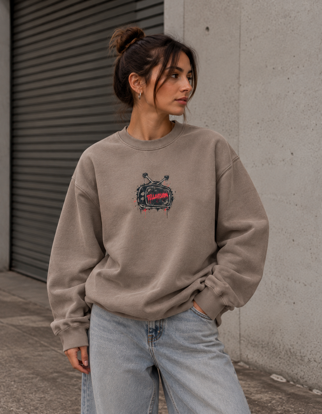 ADRACN® TELLAVISION Loose Fit Sweatshirt – Washed Taupe